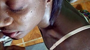 Fernanda, piękność o czekoladowej skórze, dostaje intensywny wytrysk na twarz w stylu bukake